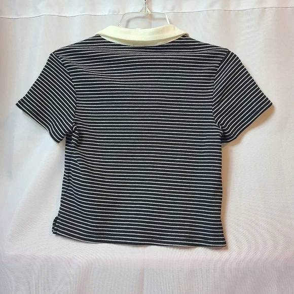 Atelier by Kirious Women's Black and White Striped Zip Up Crop Top - Picture 2 of 3